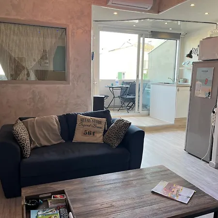 : T2 Climat. Et Parking Proche Village - Fr-1-796-96 *