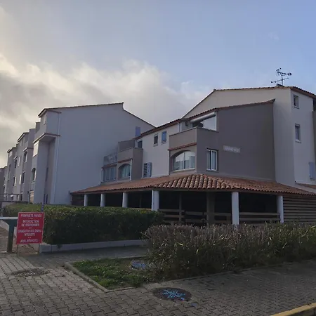: T2 Climat. Et Parking Proche Village - Fr-1-796-96 *